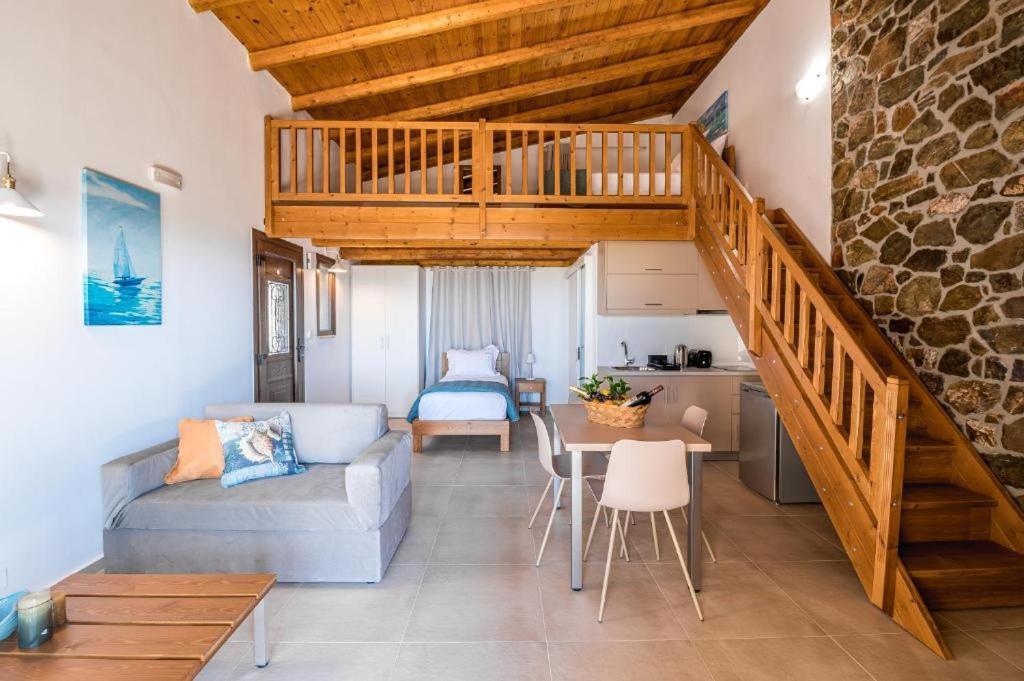 Enastron Apartments Sitia  Ngoại thất bức ảnh